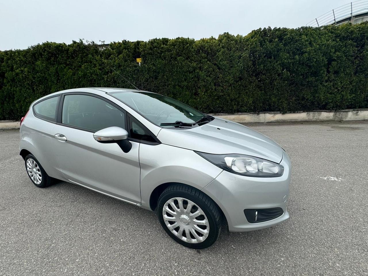 Ford Fiesta 1.4 3 porte Bz.- GPL Titanium