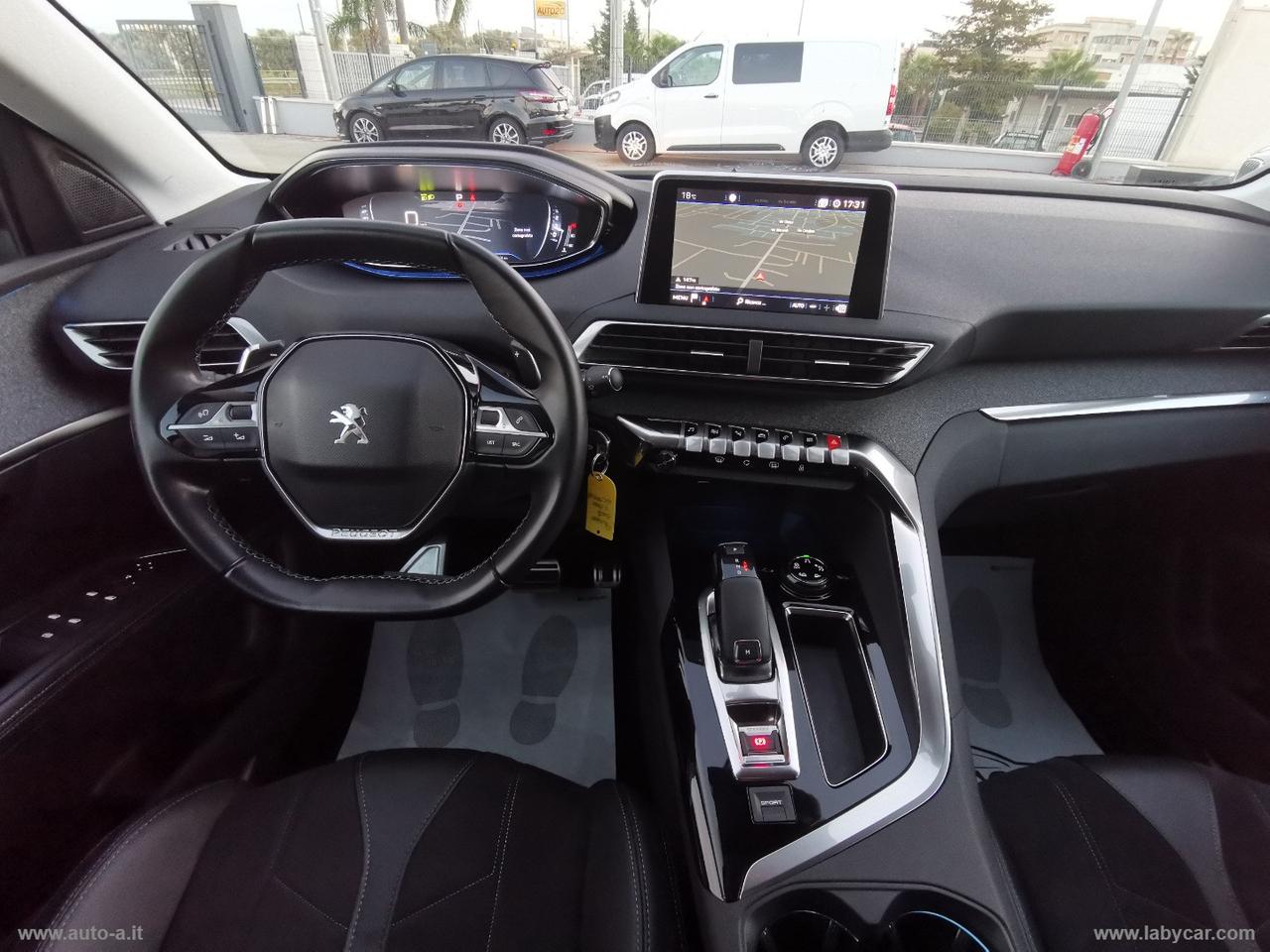 PEUGEOT 5008 BlueHDi 130 S&S EAT8 Crossway