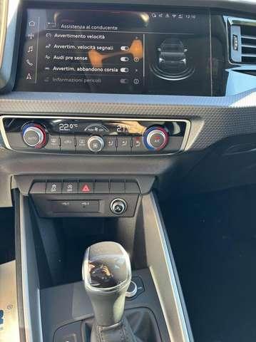 Audi A1 SPB 30 TFSI S tronic S line edition LED-APP-17"