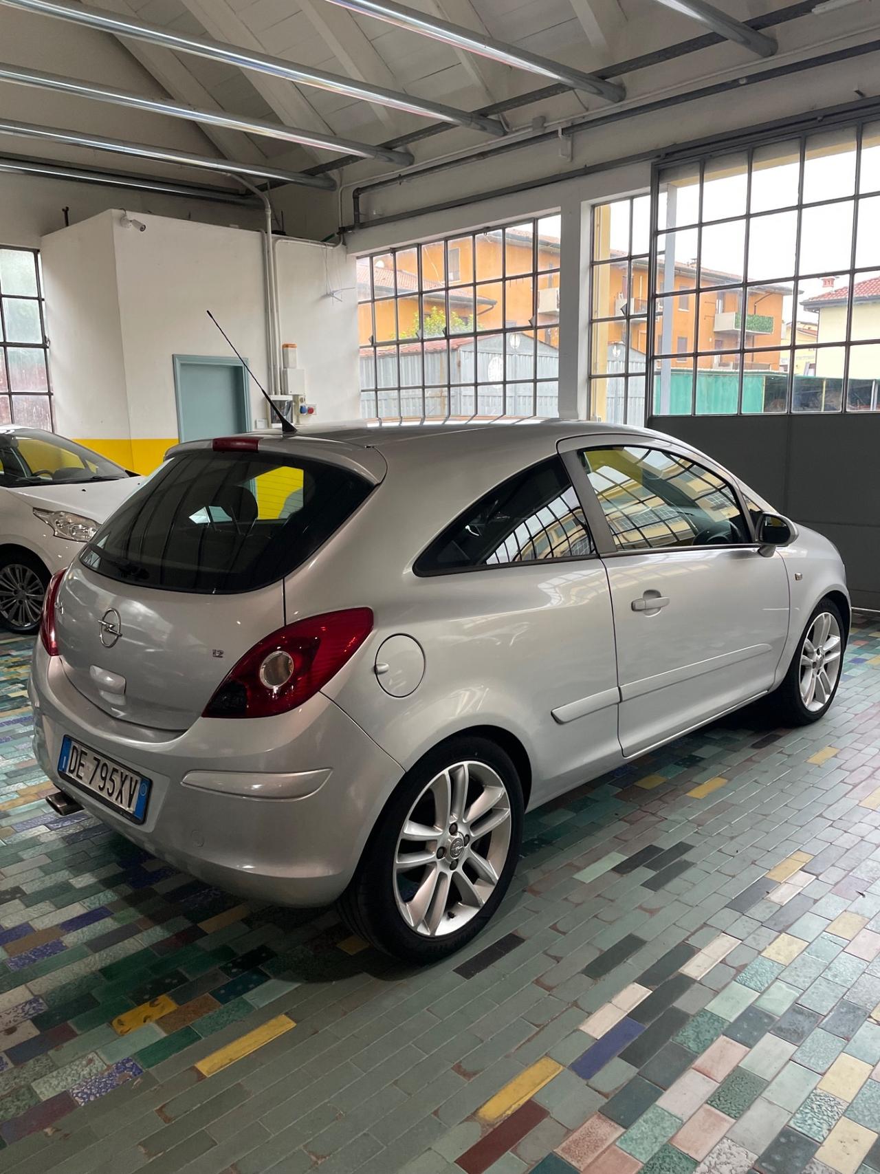 Opel Corsa 1.2 3 porte Sport SOLO 120 MILA KM