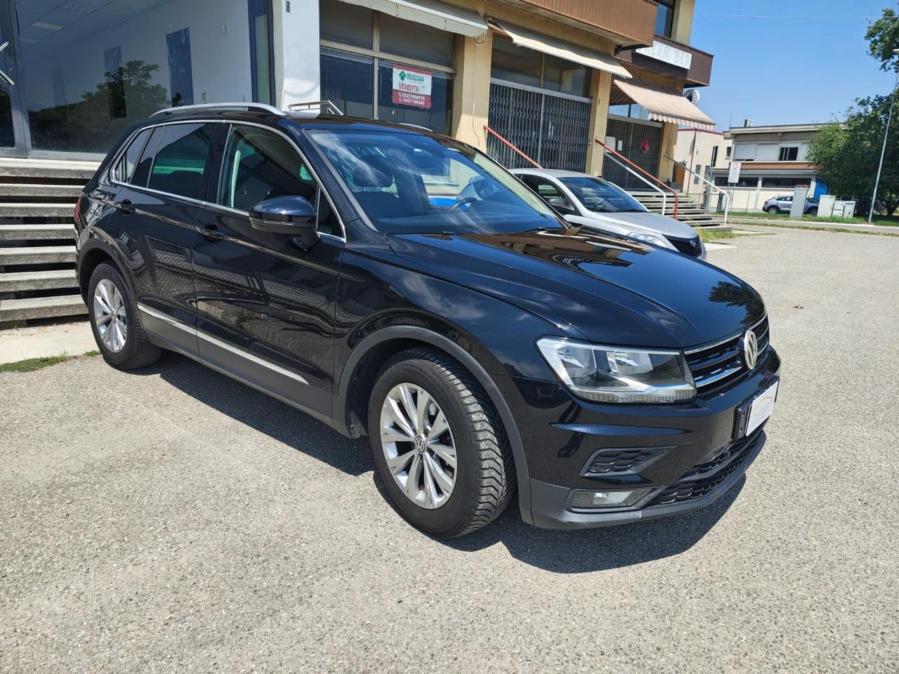 Volkswagen Tiguan Business 1.6 TDI #11814