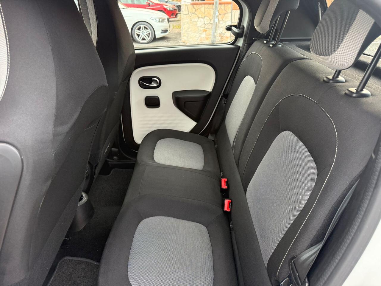 Renault Twingo 1.0 5p - Euro6B - Tutto incluso - Superprezzo