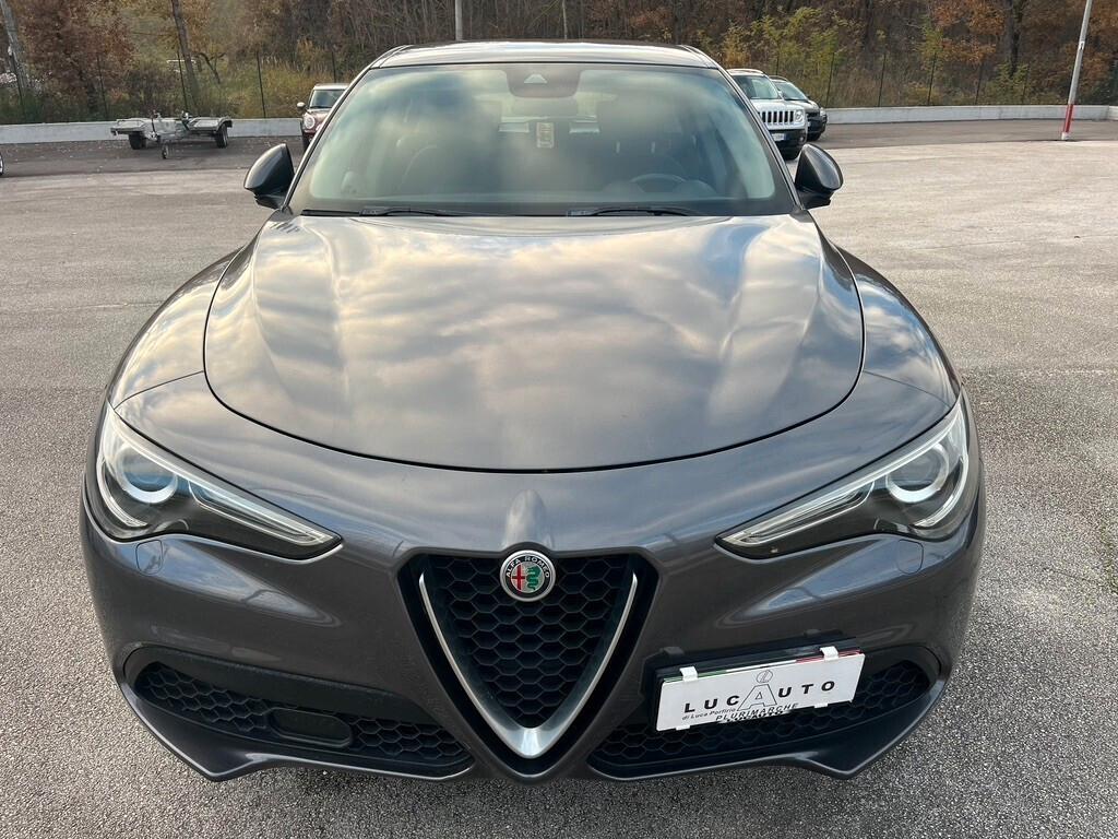 Alfa Romeo Stelvio 2.2 Turbodiesel 210 CV AT8 Q4 Business IVA DETRAIBILE