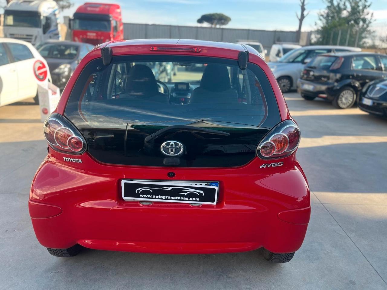 Toyota Aygo 1.0 VVT-i 68cv 5p. Navi Edition- OK Neopatentati