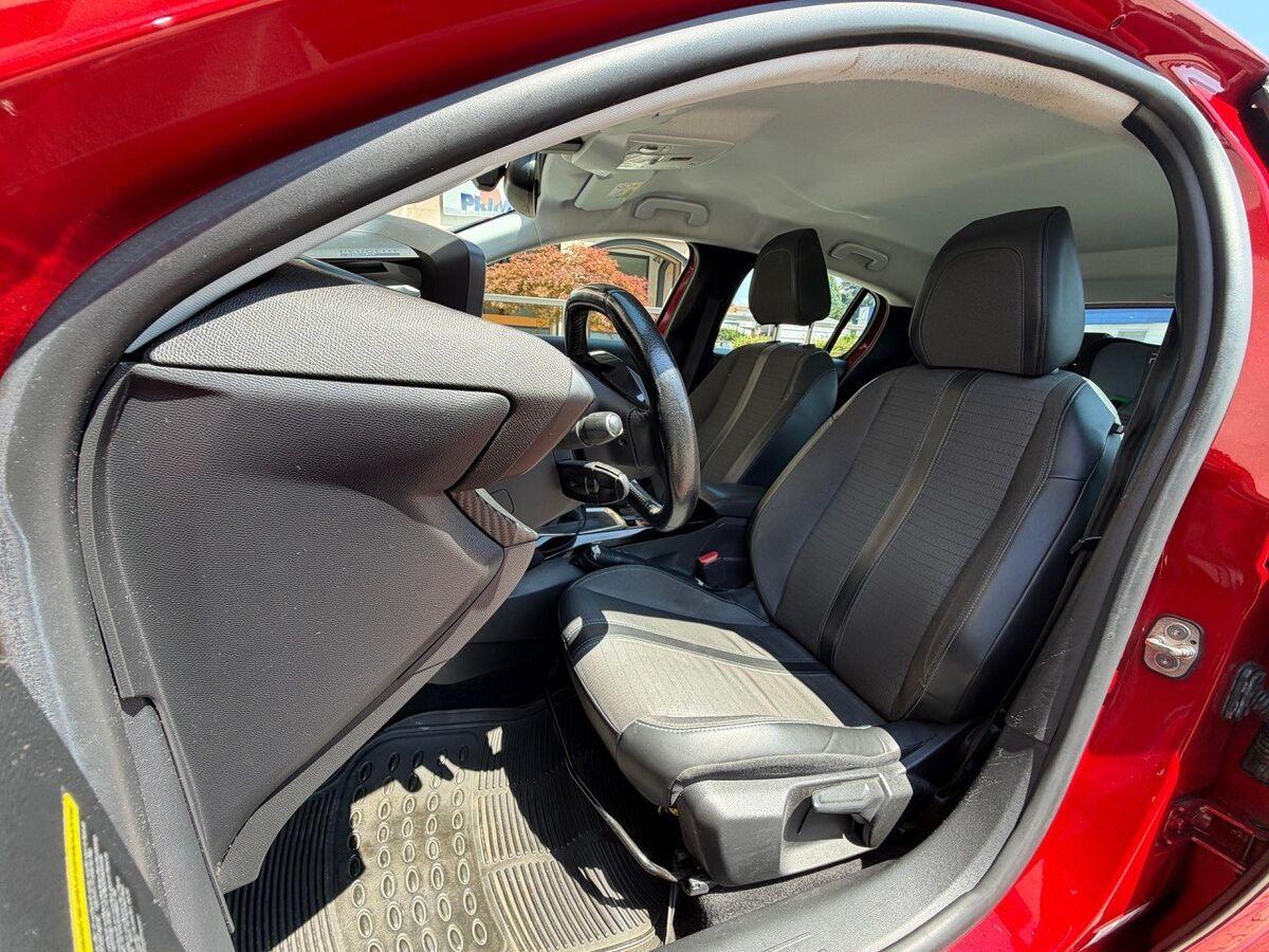 Peugeot 208 1.5 bluehdi Allure Navi Pack s&s 100cv