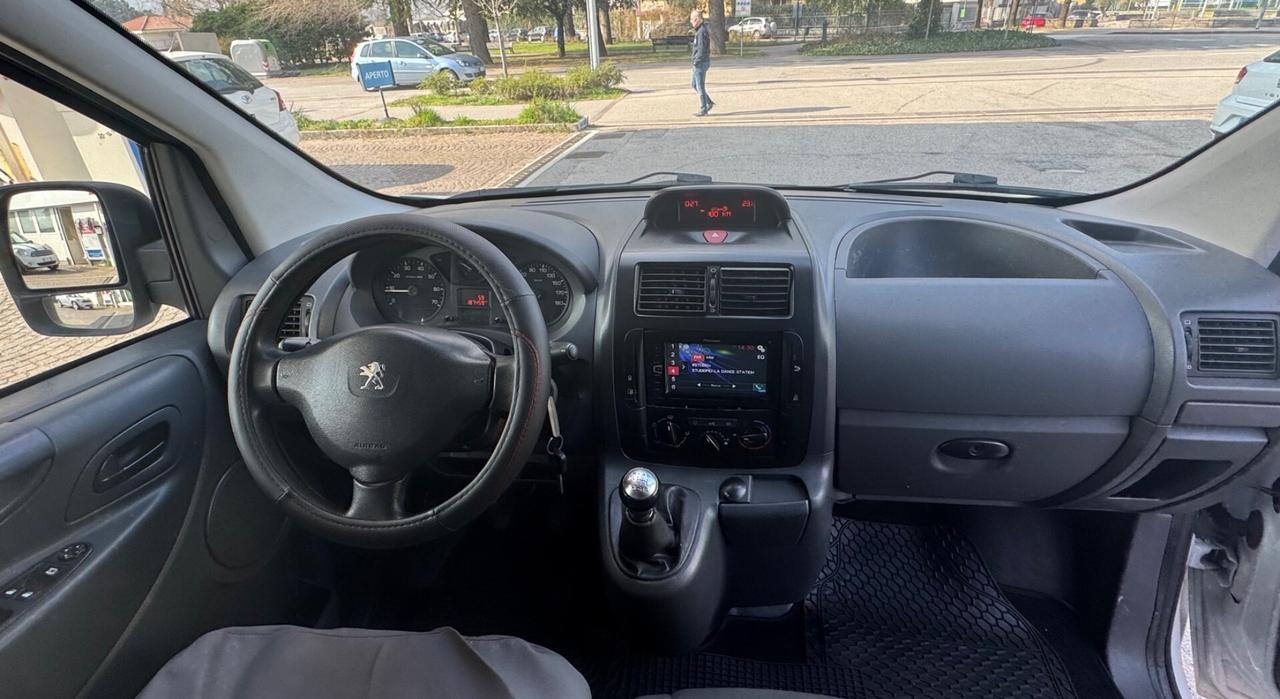 Peugeot Expert 2.0 HDi 125CV FAP PL-TA 12Q