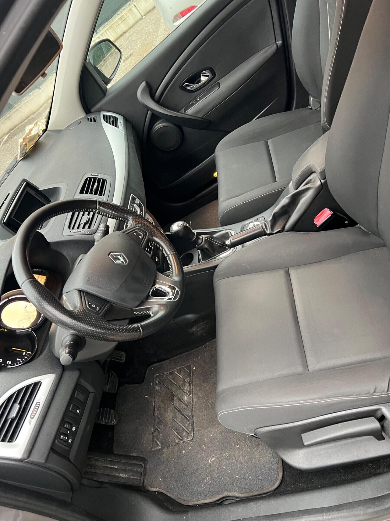 Renault Megane Mégane 1.5 dCi 110CV Start&Stop ESM SporTour Wave