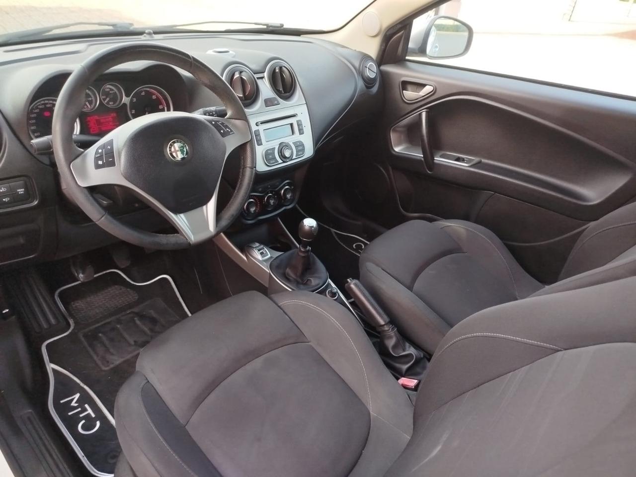 Alfa Romeo MiTo 1.3 JTDm-2 95 CV S&S Distinctive