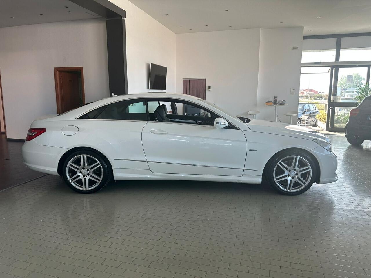 Mercedes-benz E 250 E 250 CDI BlueEFFICIENCY Avantgarde AMG