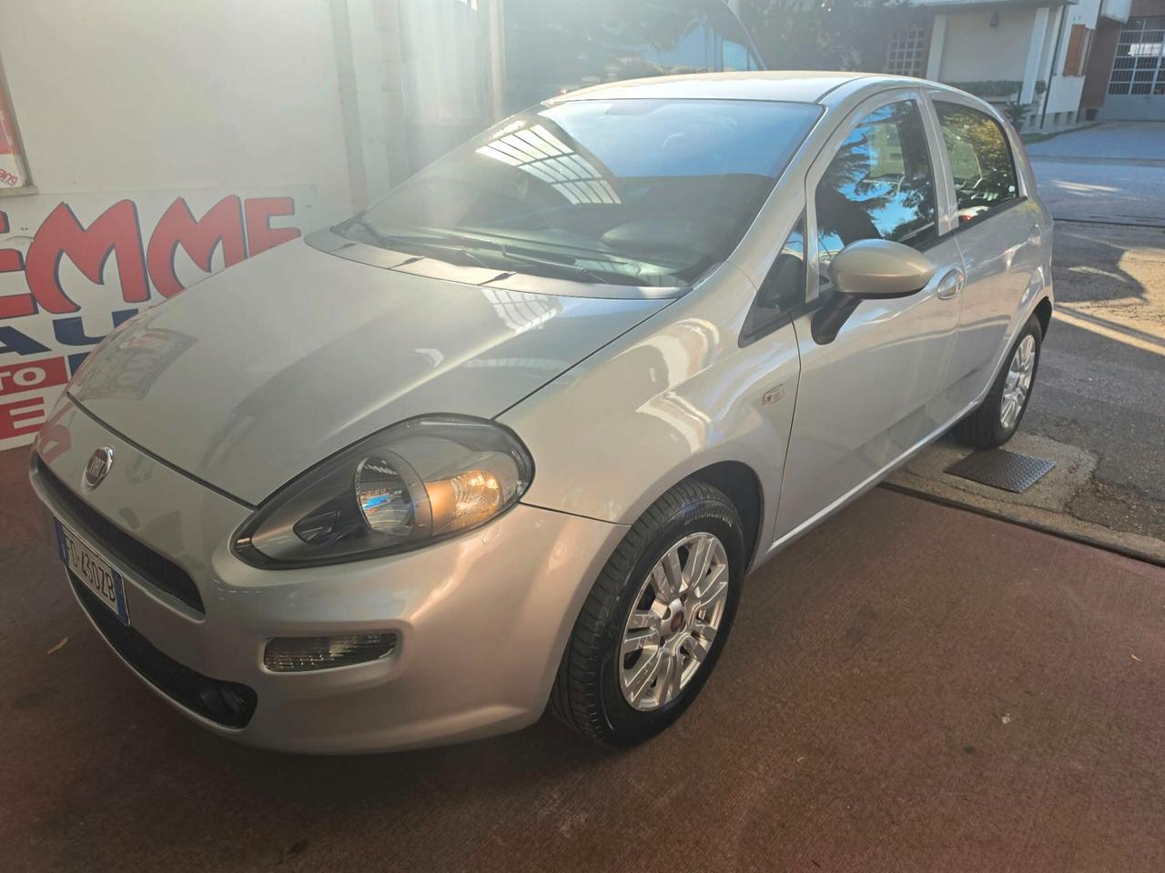 Fiat Punto 1.2 8V 5 porte Lounge rate da 99,00