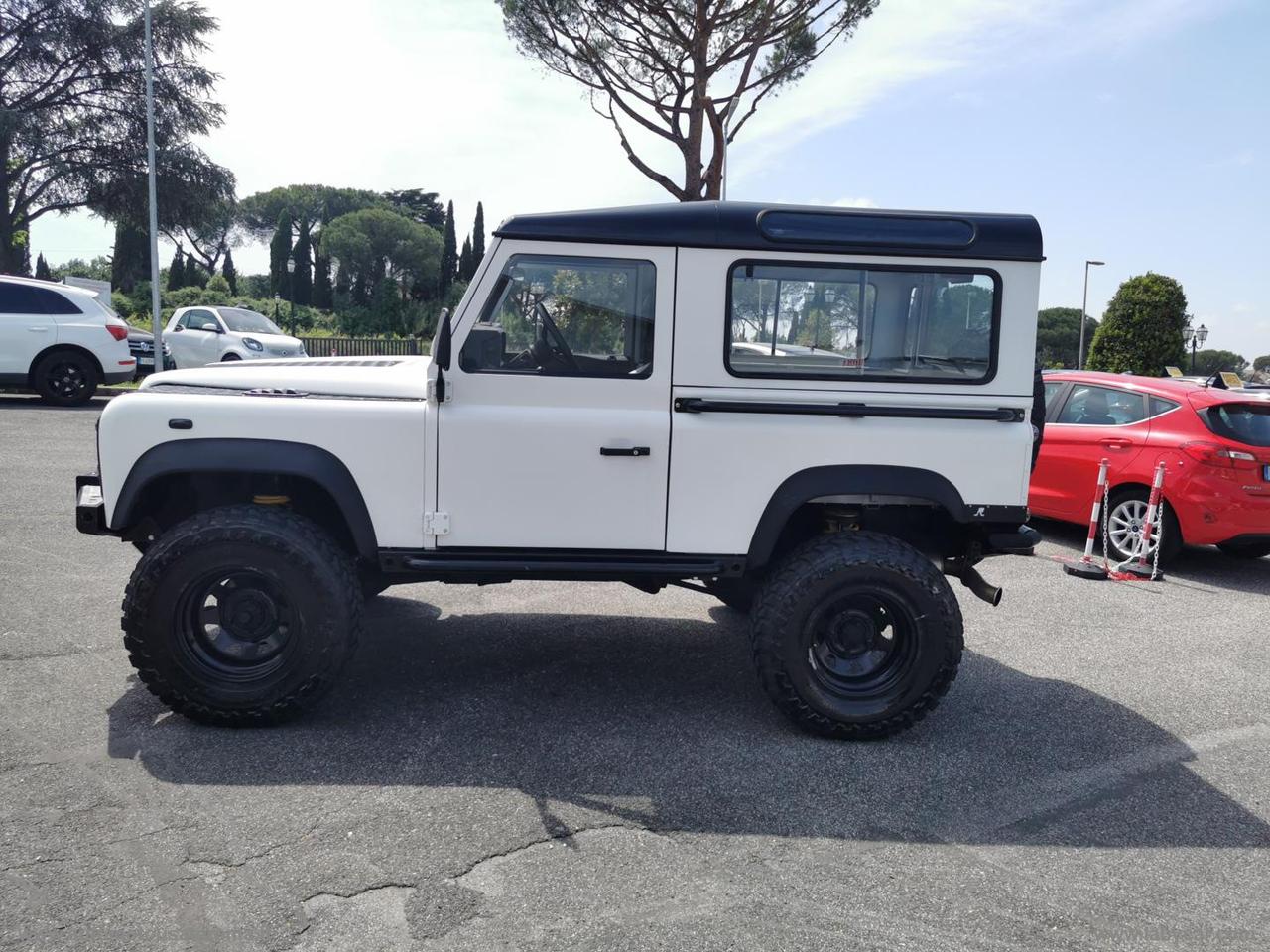 LAND ROVER Defender 90 2.5 Td5 Soft-Top