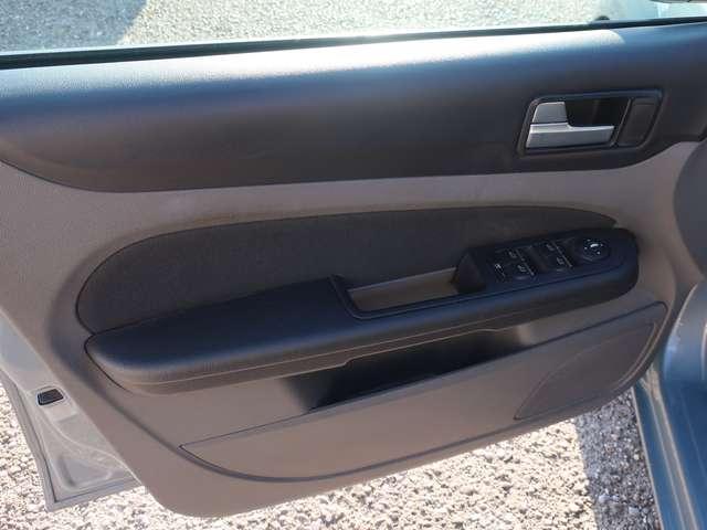 Ford Focus Focus II 2008 SW Style Wagon 1.6 tdci dpf