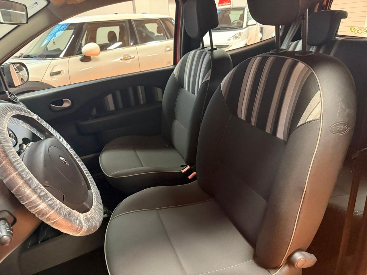 Renault Twingo 1.2 16V Night&Day