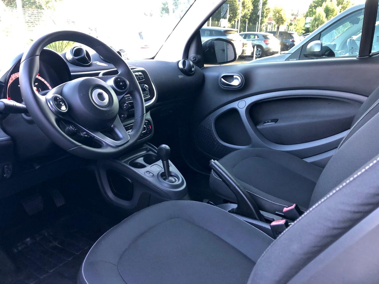 Smart ForTwo 70 1.0 Passion SOFT TOUCH PERMUTE NESSUN OBBLIGO DI FINANZIAMENTO GARANZIA