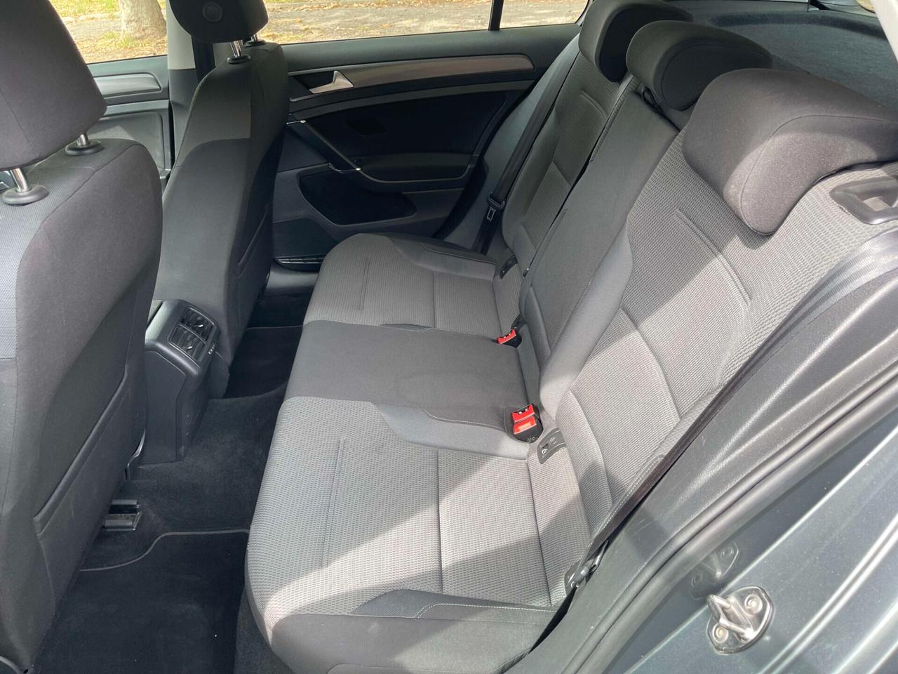 Volkswagen Golf 24 MESI DI GARANZIA AUTOMATICA DSG 1.6 TDI Executive BlueMotion Technology