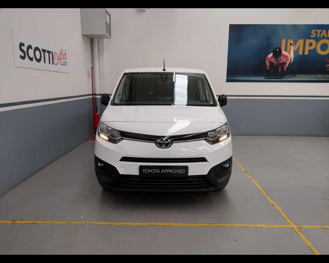 TOYOTA PROACE CITY Electric Short 50kWh Porta Singola COMFORT