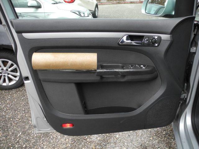 VOLKSWAGEN Touran 1.9 TDI 105cv -AUTOCARRO 5 POSTI- OK NEOPATENTATI