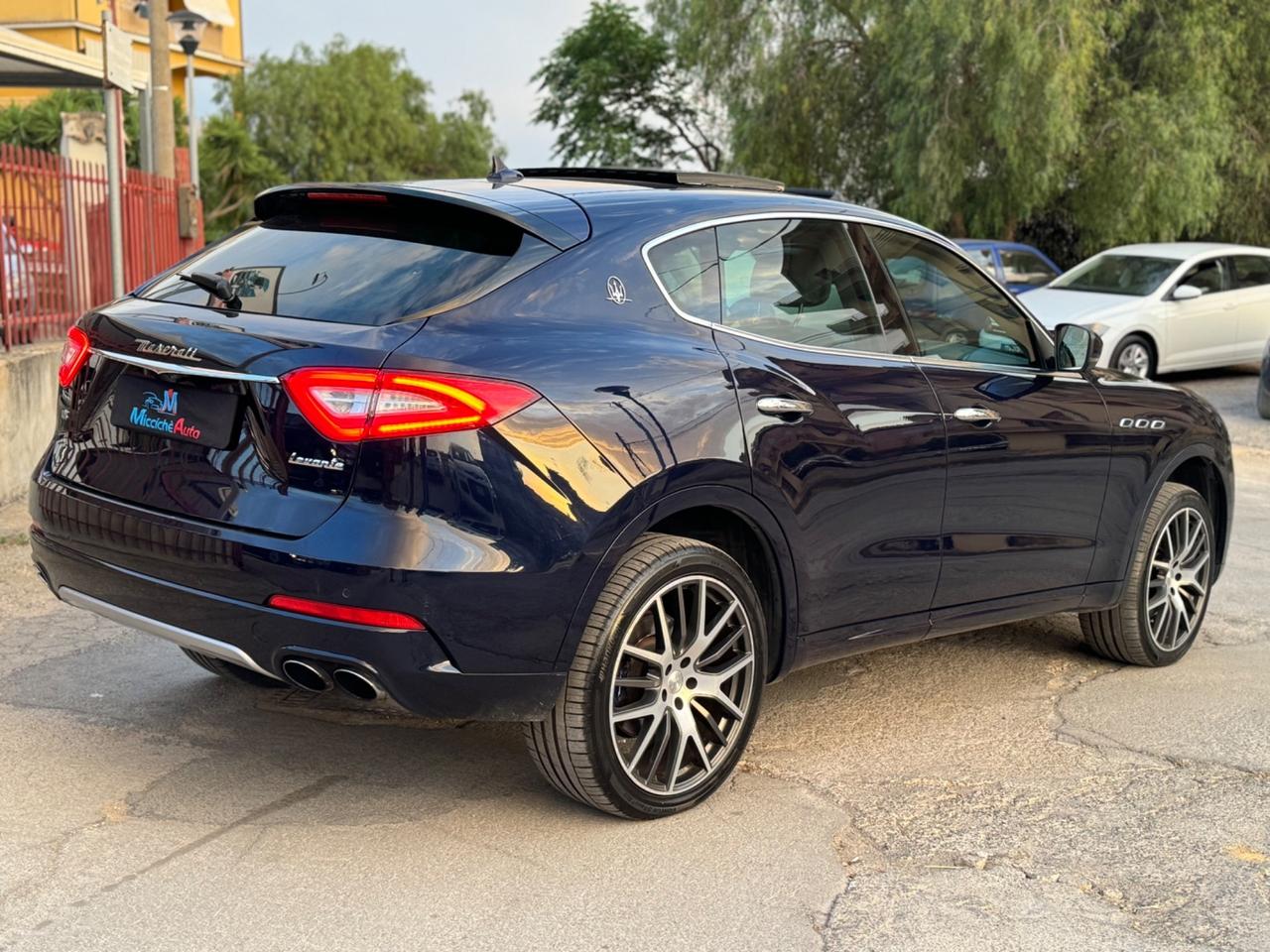 MASERATI LEVANTE 3.0 D V6 275 FUL R21 TETTO