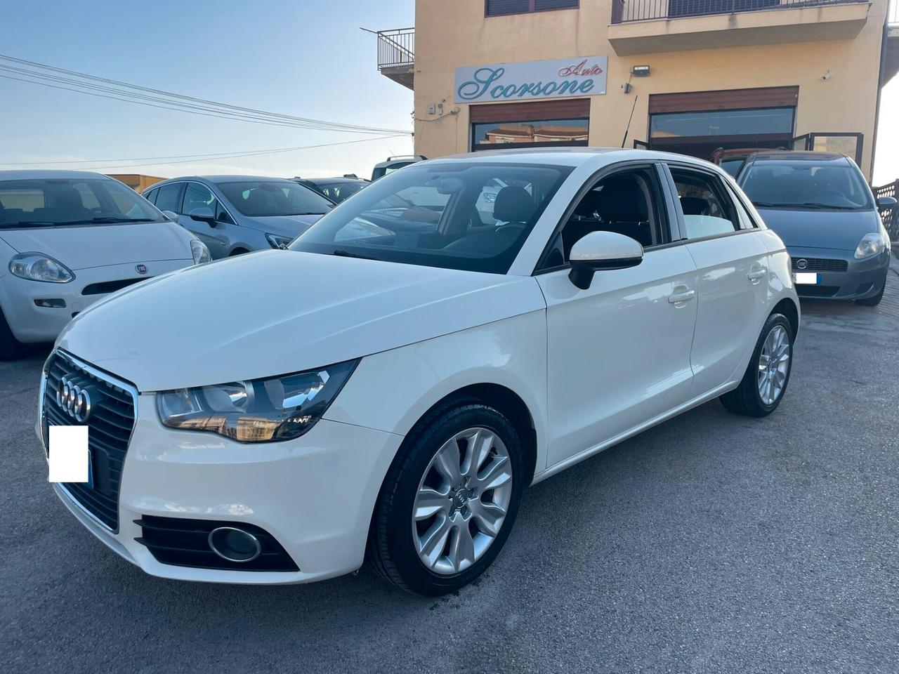 Audi A1 SPB 1.6 TDI Attraction 5P 90 cv