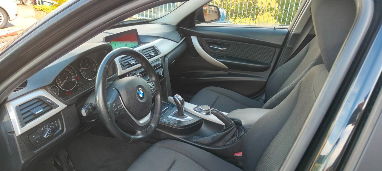 Bmw 320 320d Efficient Dynamics Touring Business Advantage aut.