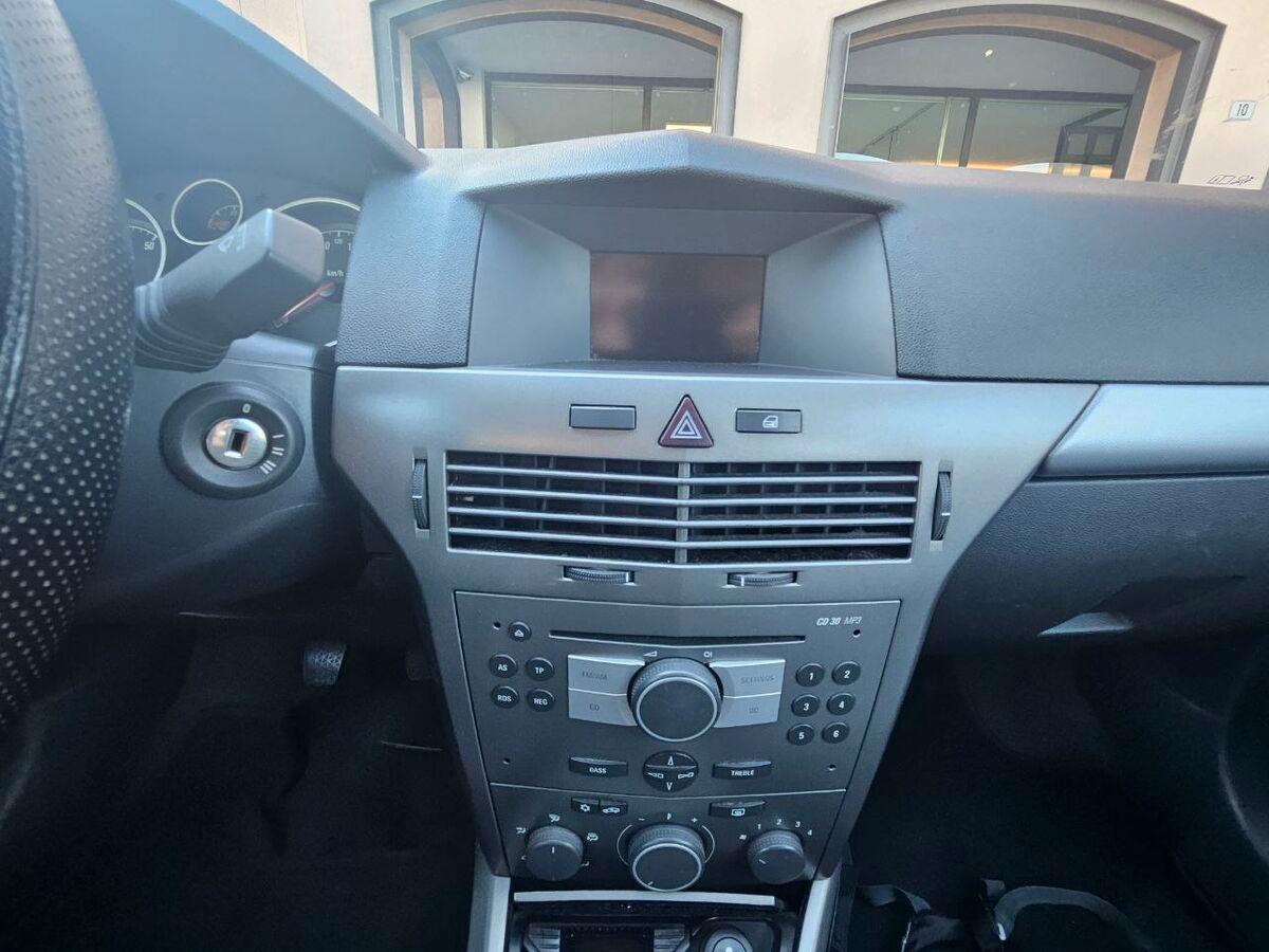 Opel Astra 1.6 twinport Enjoy 5p