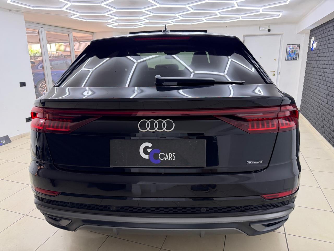 Audi Q8 50 TDI 286 CV 3x S-LINE ITA UFF STRA FULL