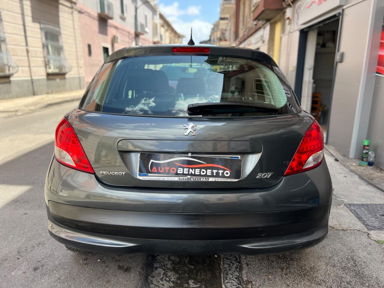 Peugeot 207 1.4 8V 75CV ECO GPL 2009