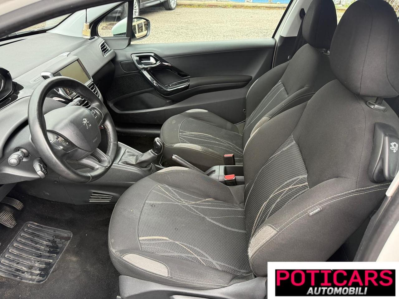 Peugeot 208 1.2 80 CV 3p. GPL Access