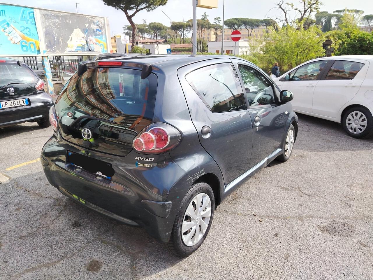 Toyota Aygo 1.0 12V VVT-i 5 porte Orange Connect