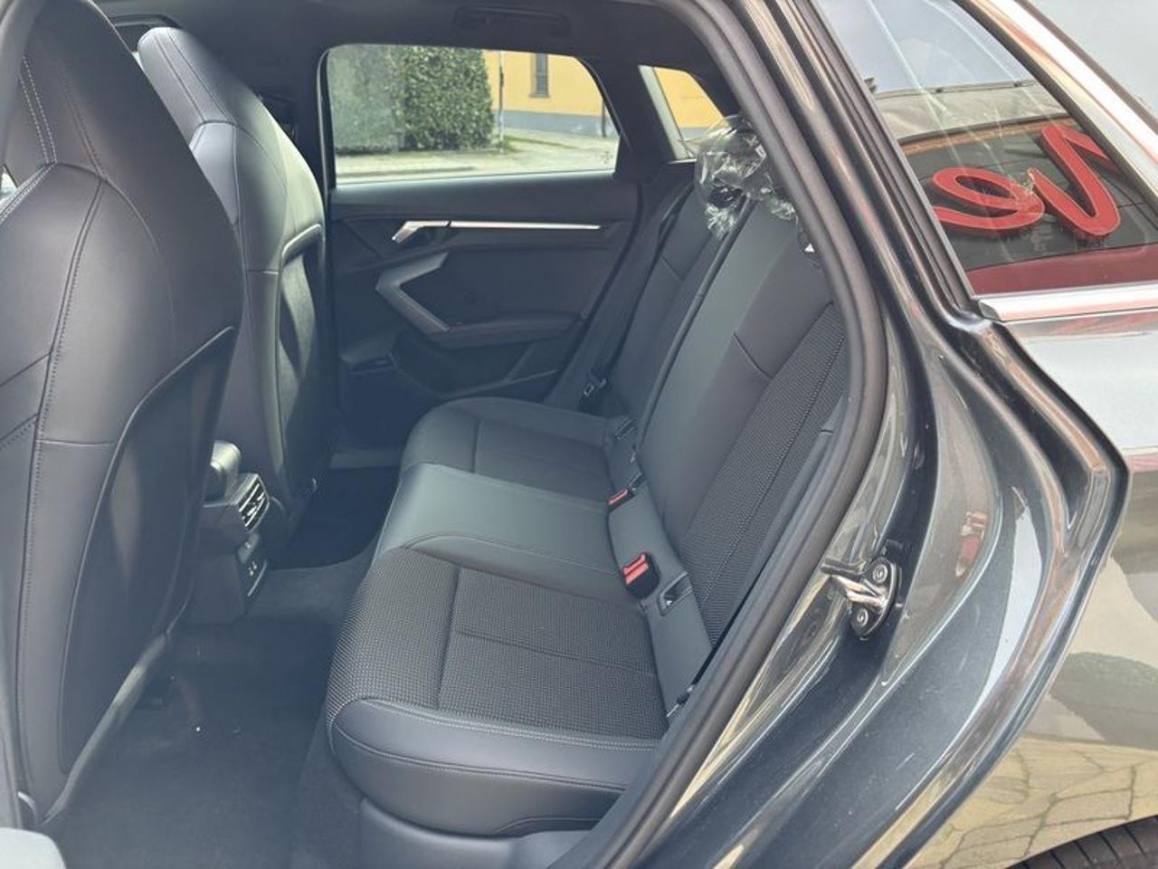 Audi A3 SPB TFSI 110 kW S tronic S line edition MATRIX