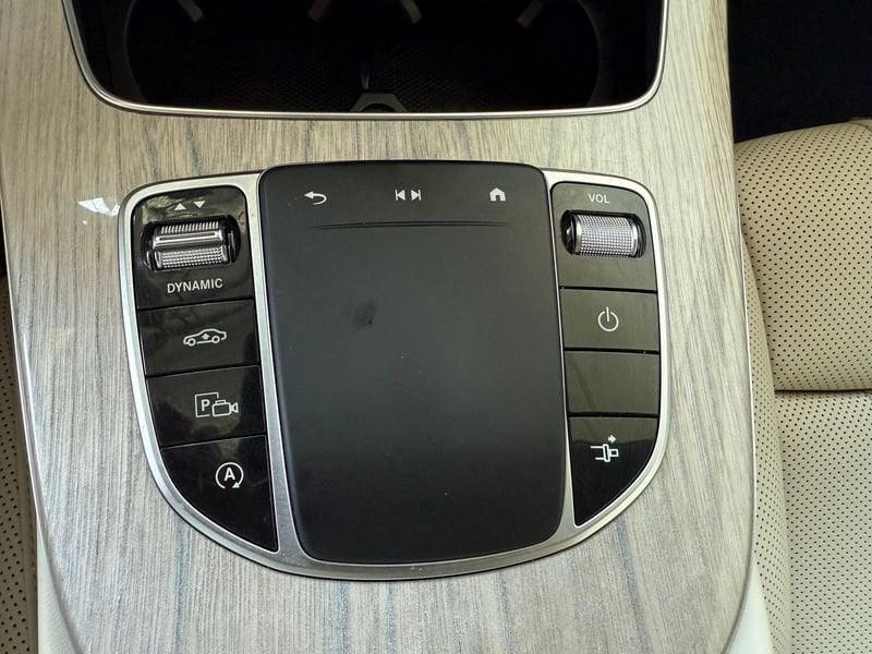 Mercedes-Benz Classe E Cpé E 220 d 4Matic Premium Plus
