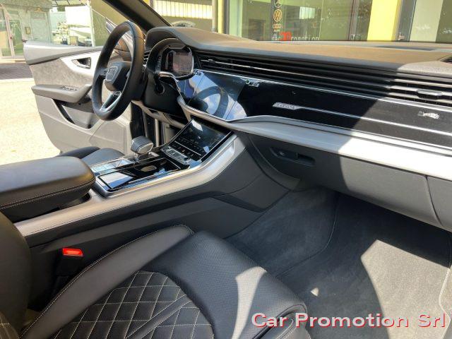 AUDI Q8 3.0 TDI quattro tiptronic S-line
