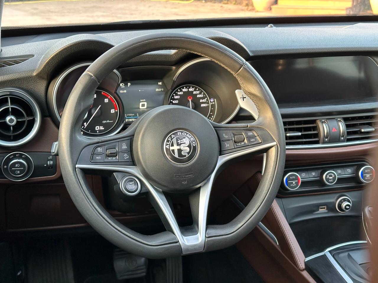 Alfa Romeo Stelvio 2.2 Turbodiesel 180 CV AT8 RWD Executive