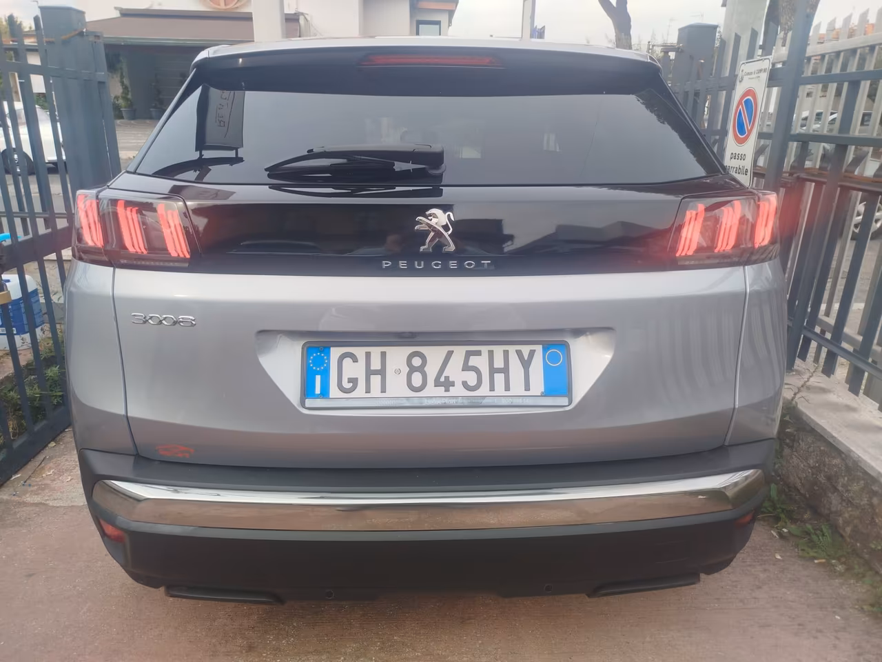 PEUGEOT 3008 ALLURE 1.5hdi - EAT8- UNIPRO*PREZZO BOMBA FINO AL 27 AGOSTO* RESTYLING- KM CERTI