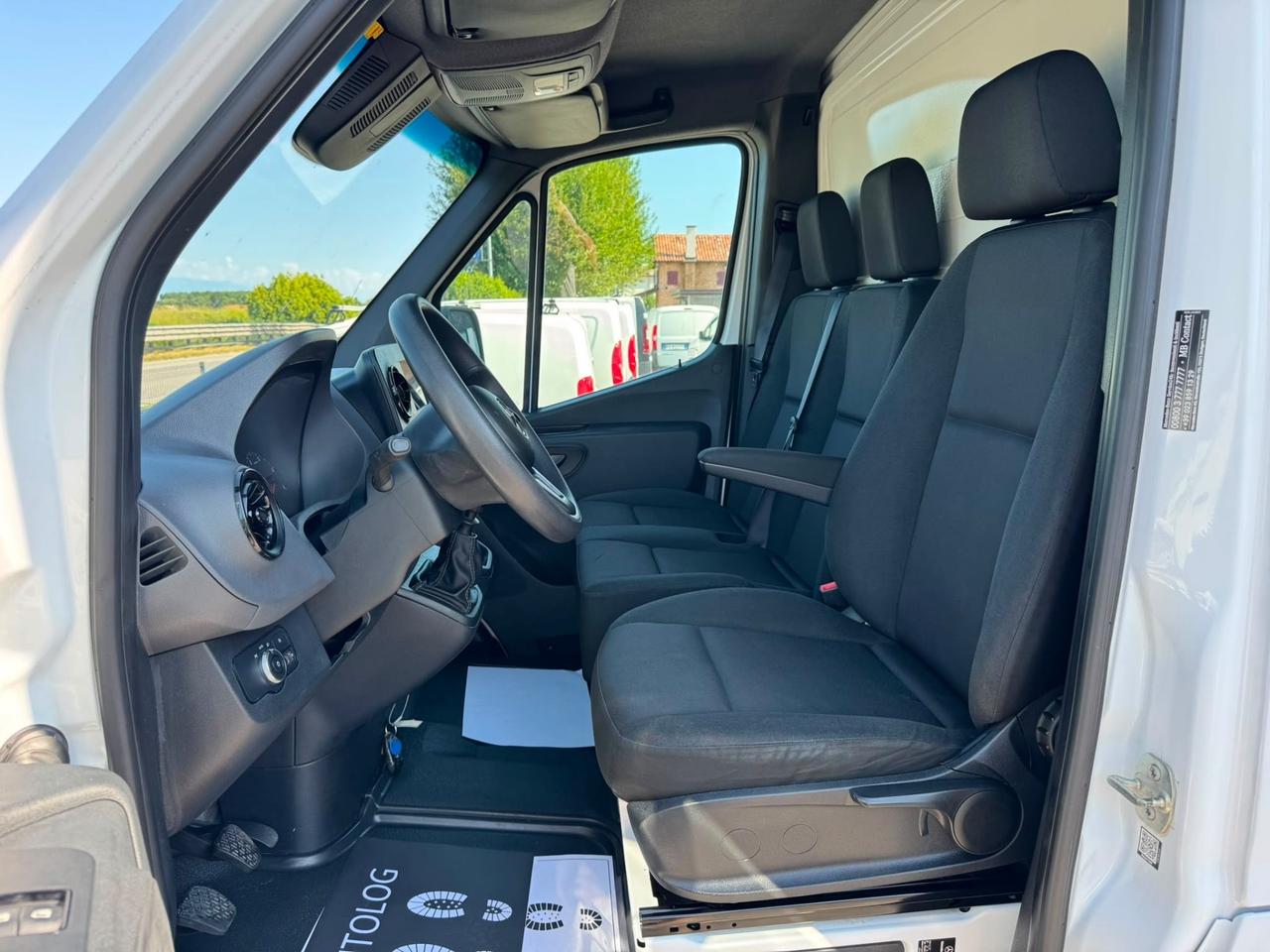 Mercedes-benz Sprinter T43/35 414 CDI RWD RG Cabinato