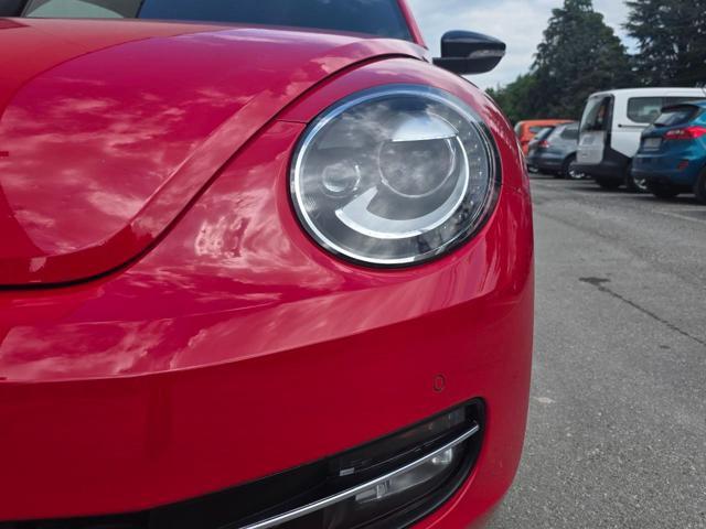 VOLKSWAGEN Maggiolino Cabrio 2.0 TDI Sport 6 marce FARI LED