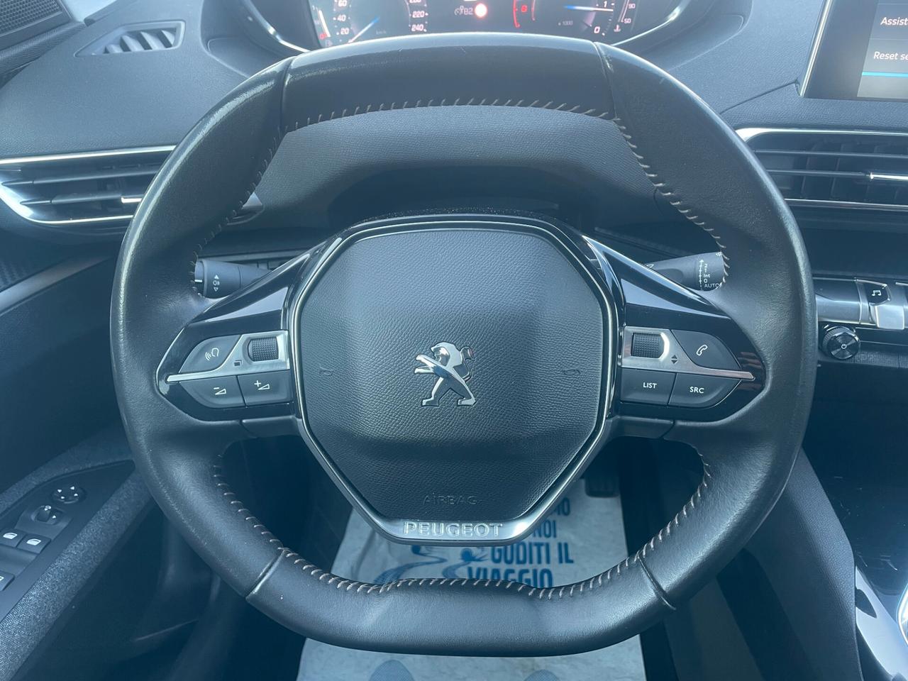 Peugeot 3008 BlueHDi 130 S&S Active Pack