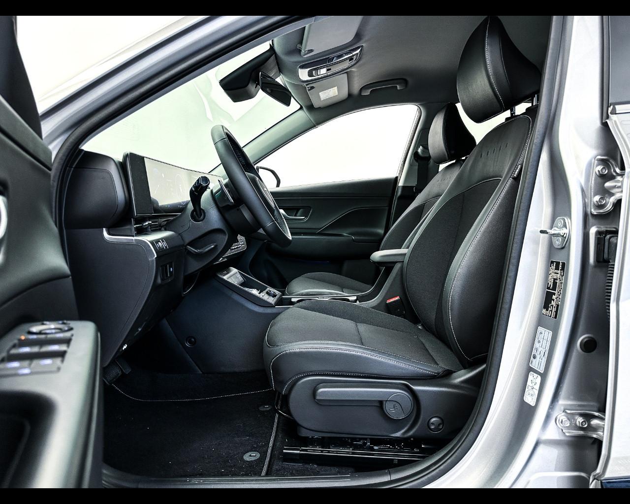 HYUNDAI KONA EV MY25 EXCLUSIVE 64,8 KWH+HP