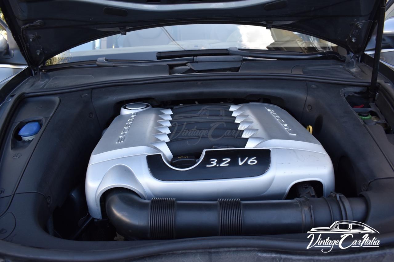 Porsche Cayenne 3.2 V6 cat