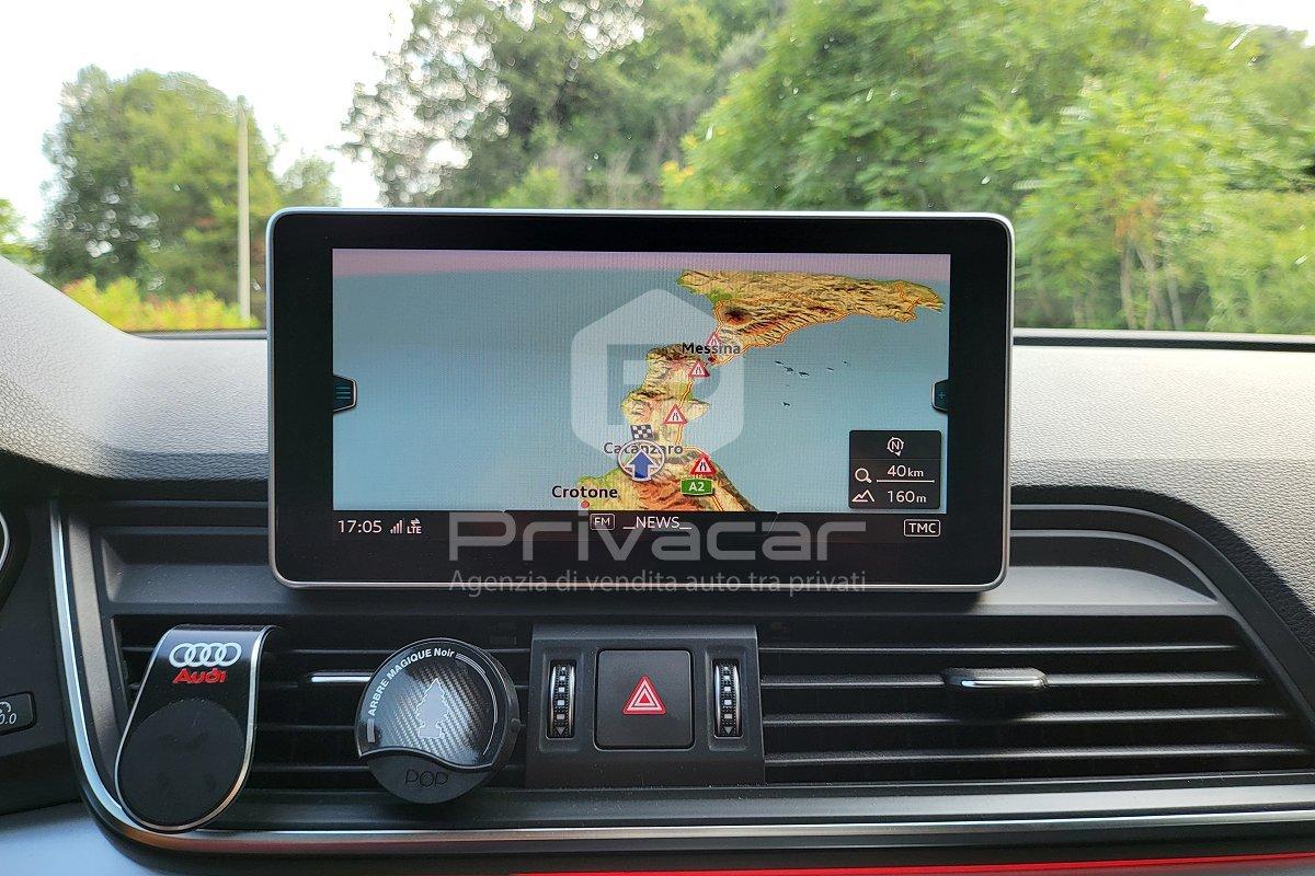 AUDI Q5 35 TDI quattro S tronic Business