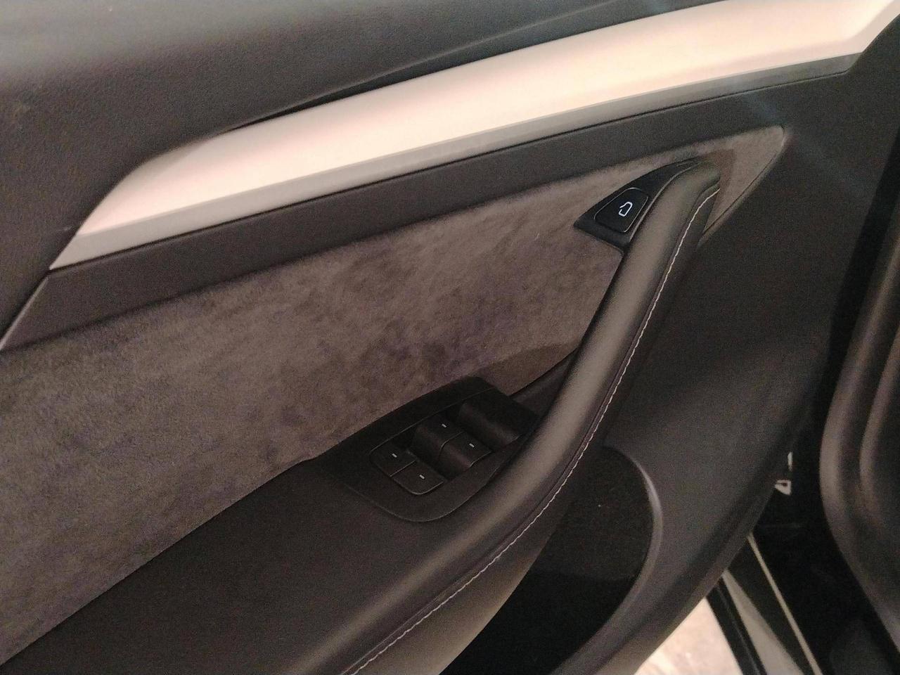 Tesla Model Y Long Range Dual Motor awd