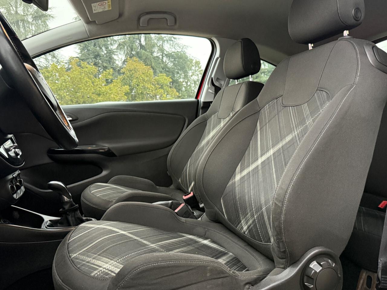 Opel Corsa 1.4B. b-Color|AUTOMATICO|CERCHI IN LEGA