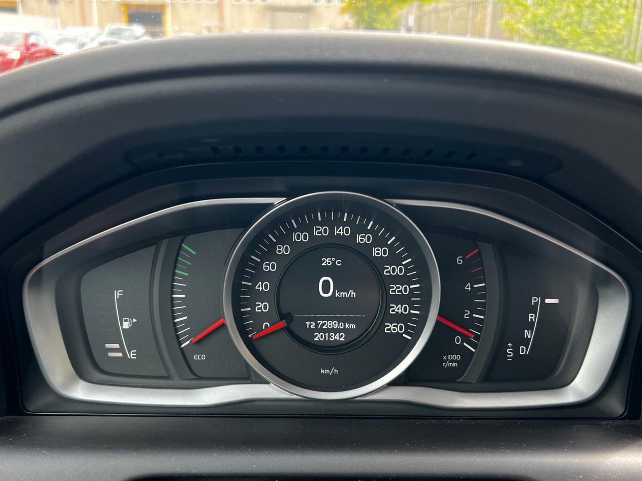 Volvo XC 60 XC60 D3 Geartronic Momentum LEGGERE BENE