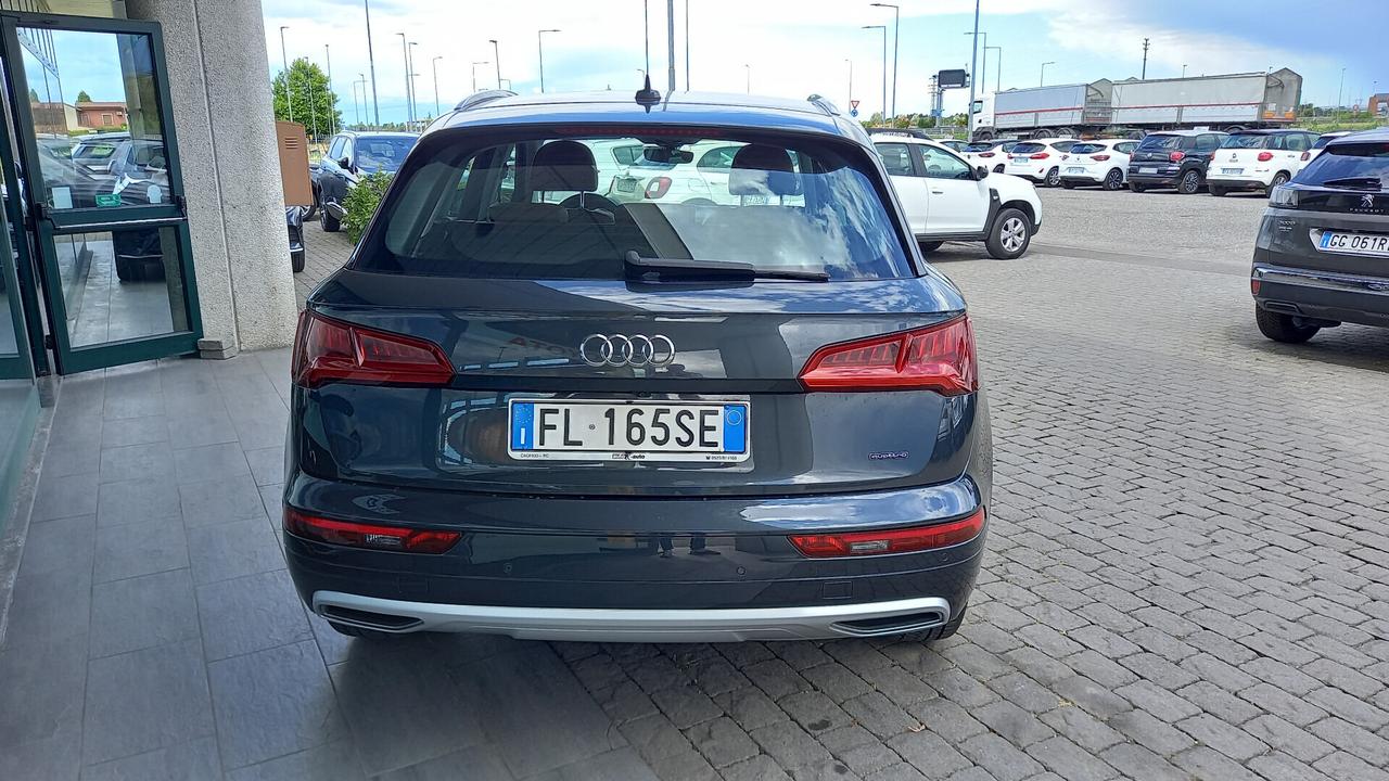 Audi Q5 2.0 TDI quattro S tronic Business Sport
