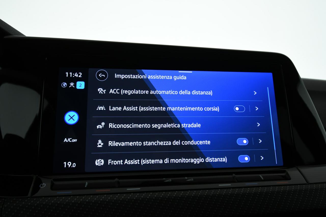 VOLKSWAGEN Golf 1.5 etsi evo R-Line 130cv dsg NEOPATENTATI+ACC+APPLE CARPLAY