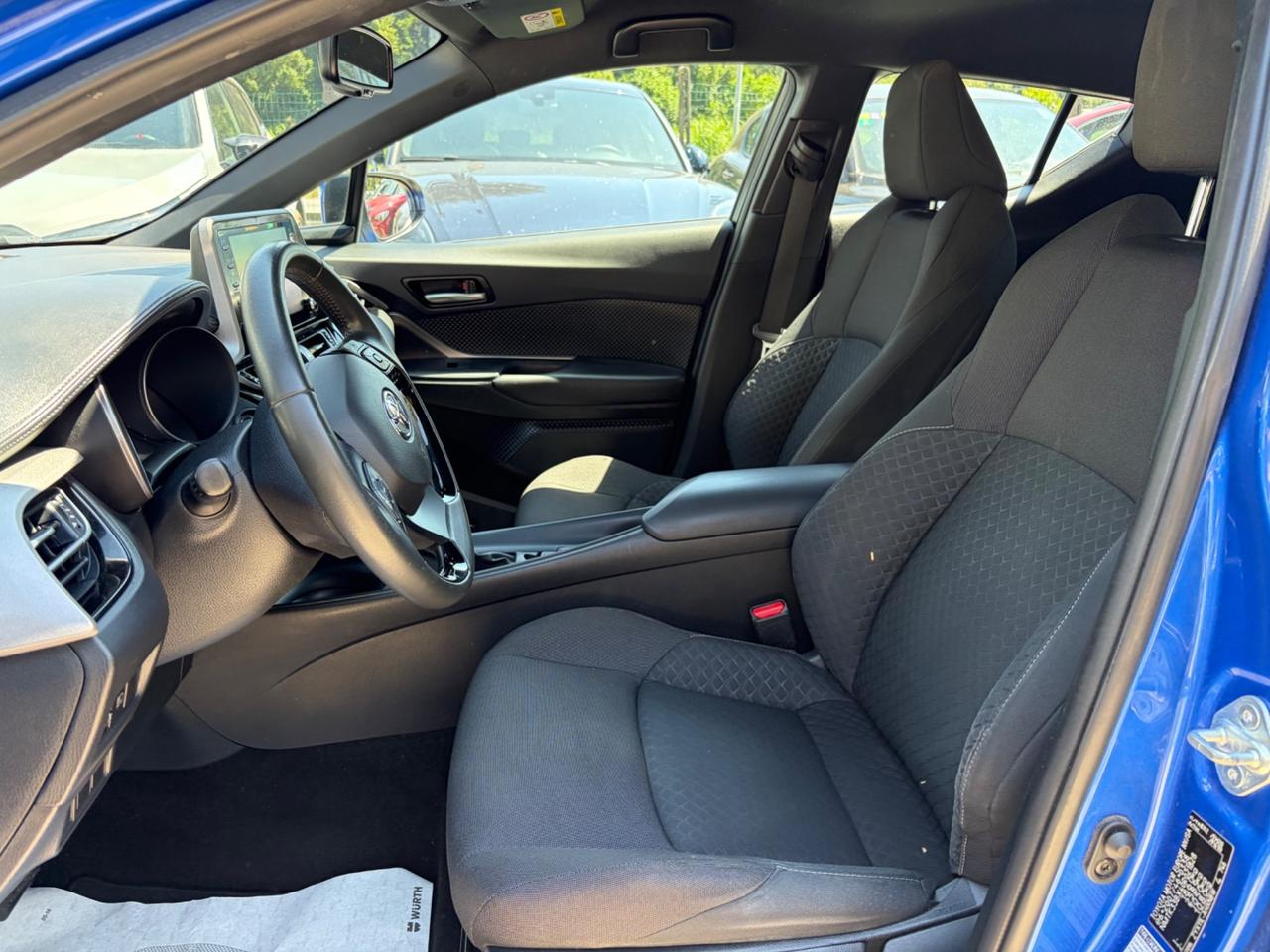 Toyota C-HR 1.8 Hybrid E-CVT Active