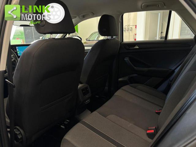 VOLKSWAGEN T-Roc 1.5 TSI Life KM CERT, NAV, FULL LED.