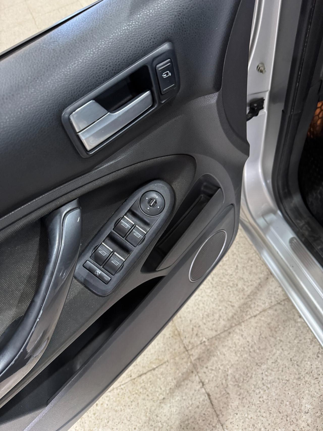 Ford C-Max 1.6 TDCi 90 CV Titanium OK NEOPATENTATI