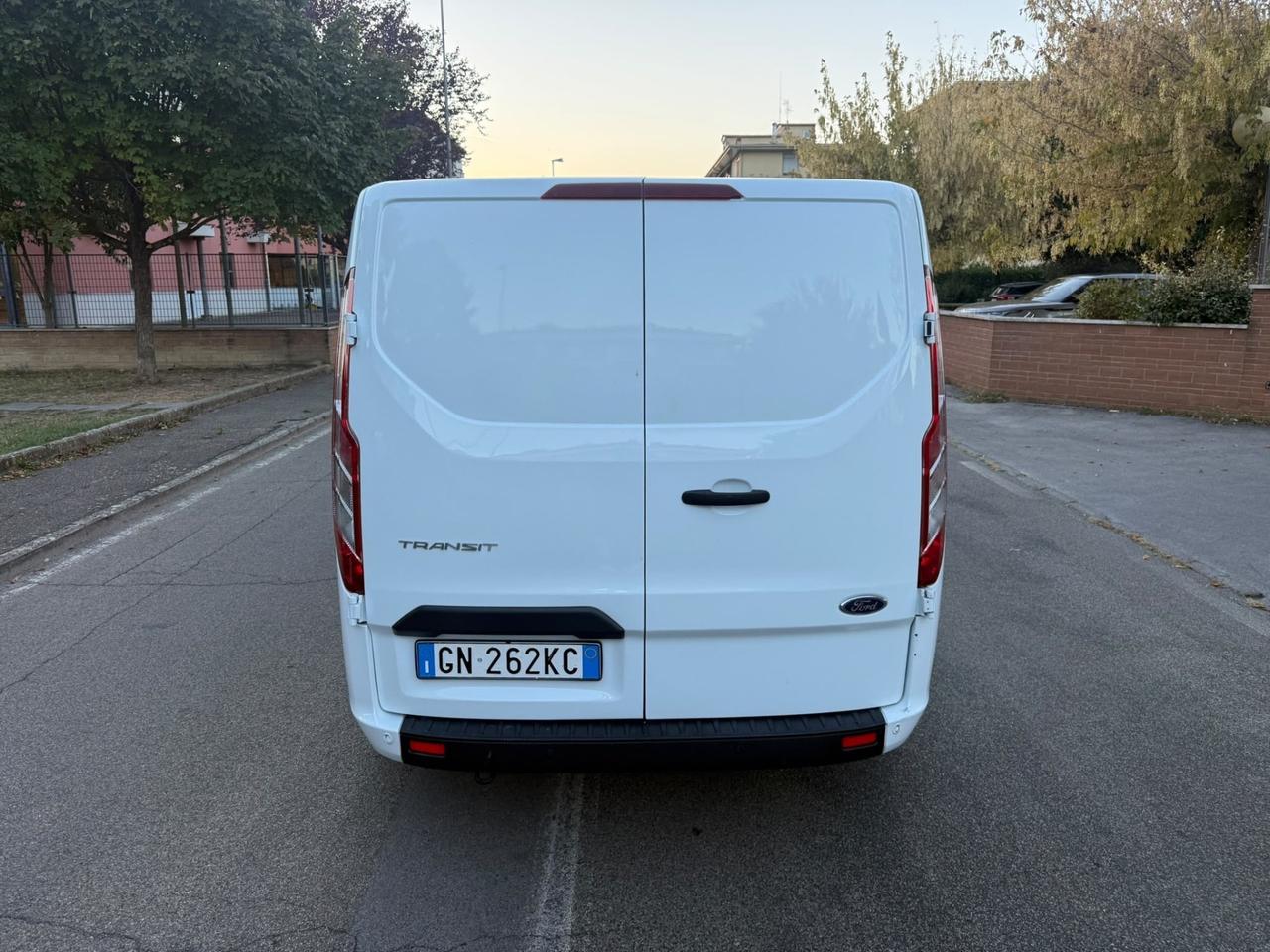 Ford transit custom passo lungo