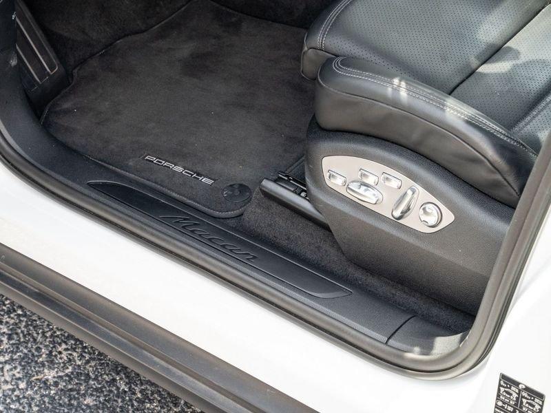 Porsche Macan 2.0 PASM 21" Led Matrix Camera Tetto